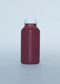 Strawberry Almond Yogurt Smoothie