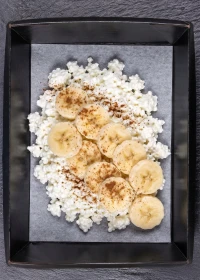 Cottage Cheese with Banana and Cinnamon