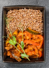 Beef paprikash with buckwheat