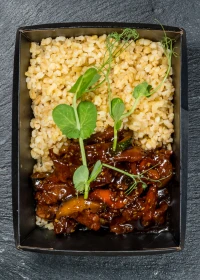 Teriyaki beef with bulgur